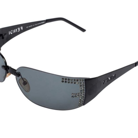 Fendi authentic Black Acetate FS315R
Crystal Embellished Rectangle
Sunglasses - Picture 4 of 11